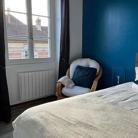 Le Relais D'Eugenie En Hyper Centre-Ville Compiègne Exteriör bild